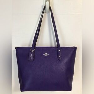 Coach Tote Signature Crossgrain Leather Purple Color